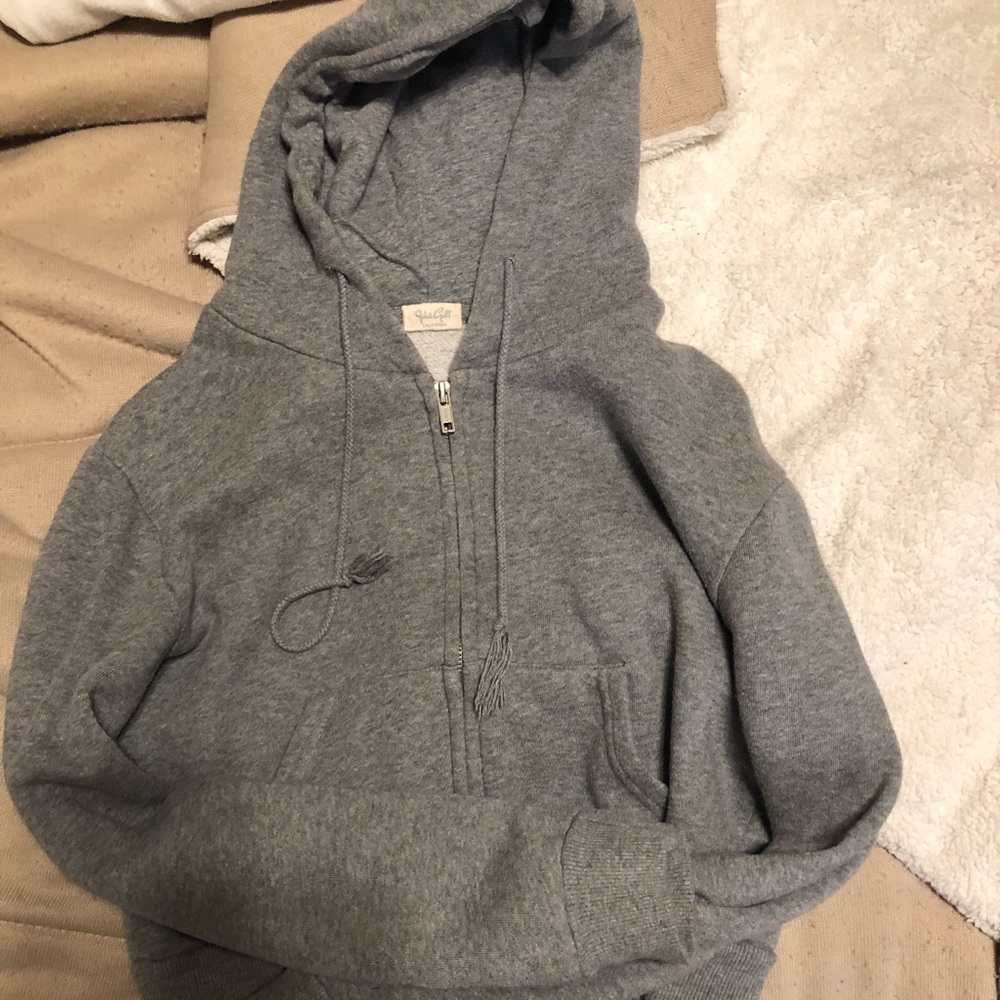 Brandy Melville cropped sweatshirt